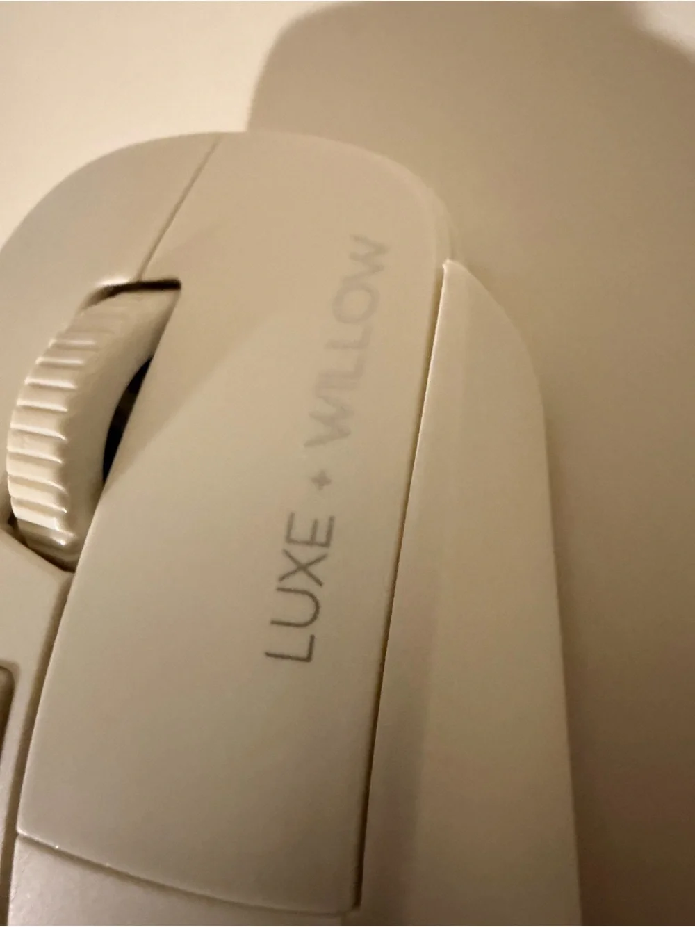 Wireless Ergonomic Keyboard and Mouse Set in Cream
